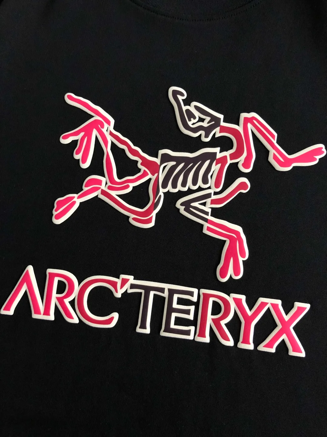 SZN* M-xxxl 2026 ， ， logo ， ， 。 ， ， ， 。 ， ， 。 ， ， T look， ， ， 。 In Stock Black White